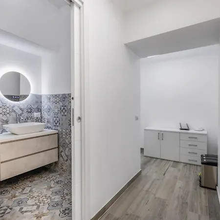 Apartment - 2 Private Units For 4 - Ac & Wifi