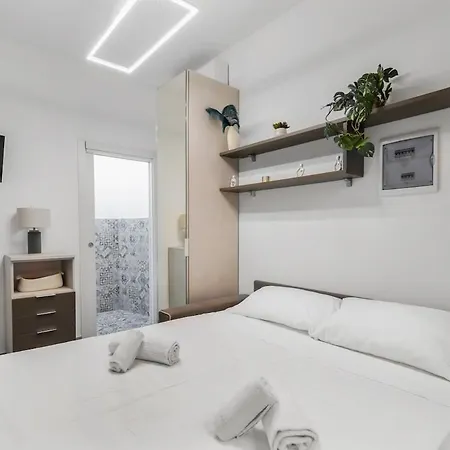 - 2 Private Units For 4 - Ac & Wifi Apartment