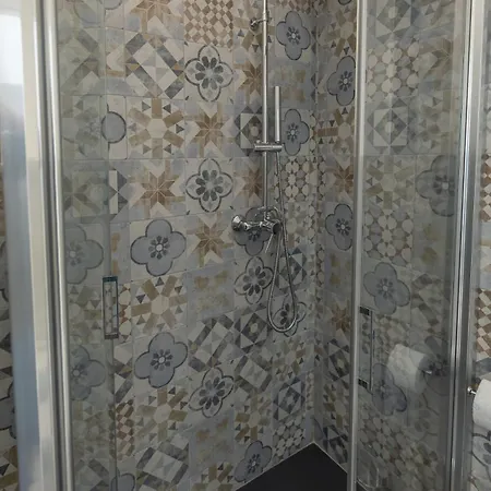 Apartment - 2 Private Units For 4 - Ac & Wifi *