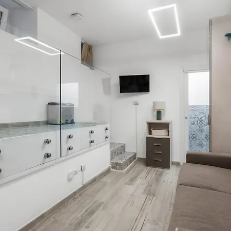 - 2 Private Units For 4 - Ac & Wifi *