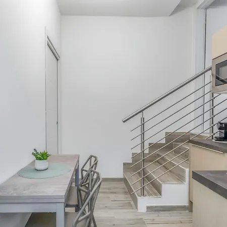 - 2 Private Units For 4 - Ac & Wifi * Mailand